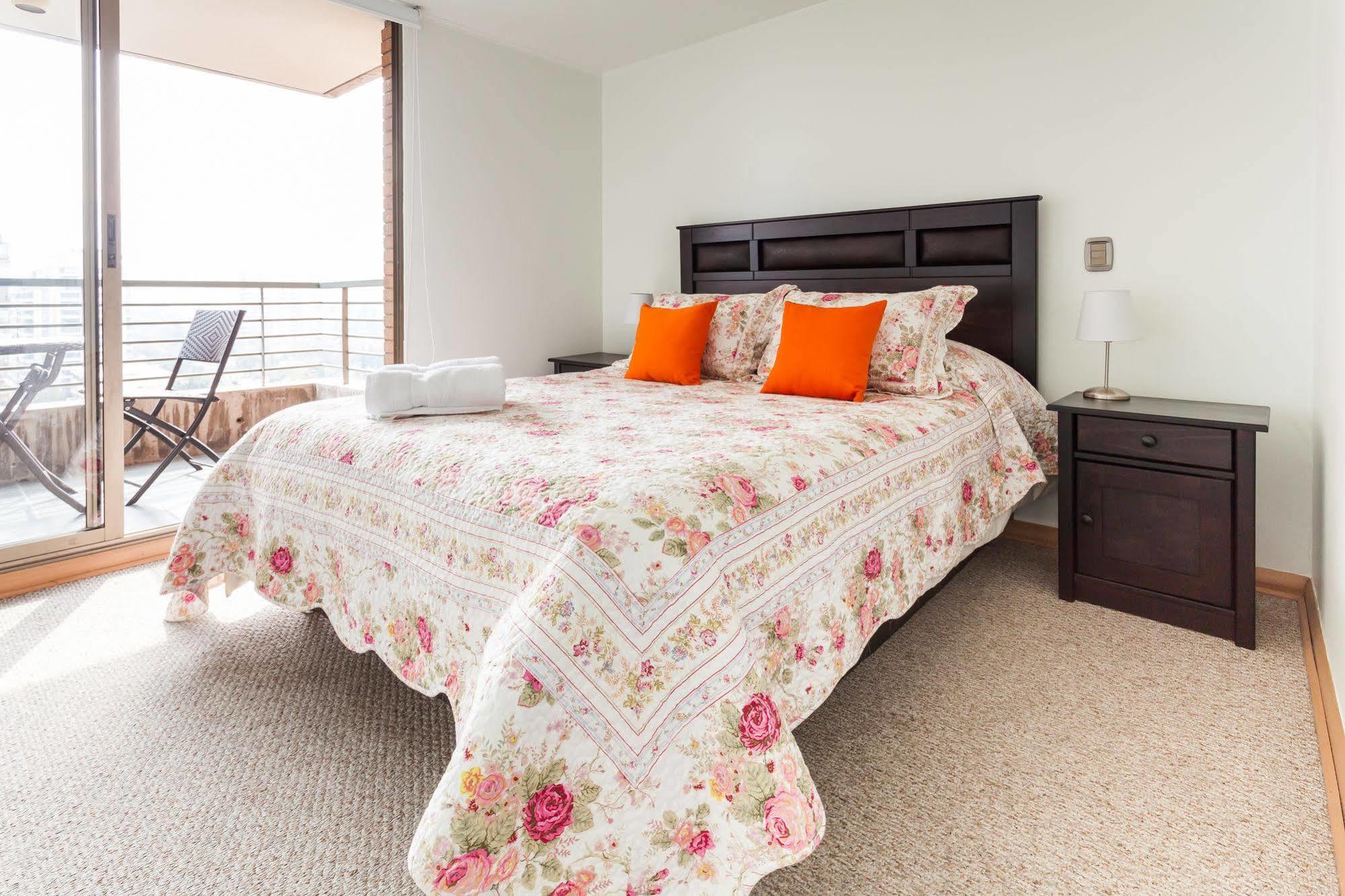 Livinnest Apartments Сантьяго Экстерьер фото